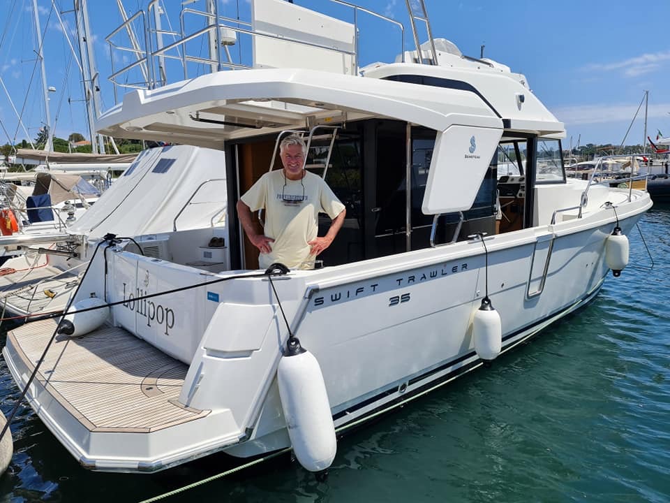 Livraison d'un Swift Trawler 35 à Saint-Gilles-Croix-de-Vie
