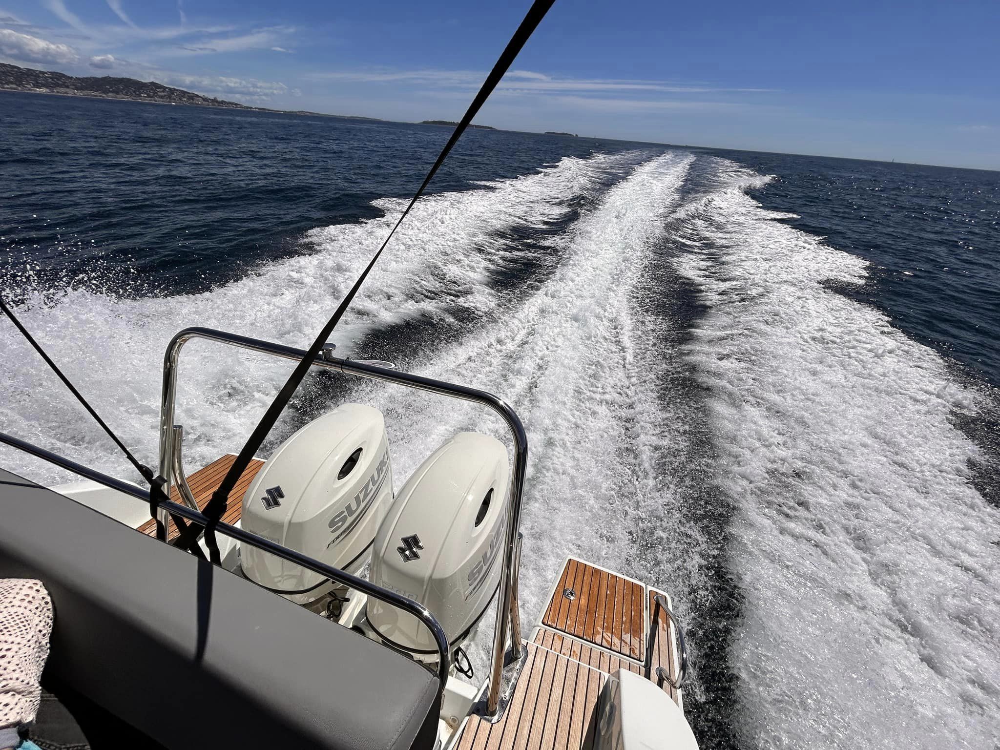 Livraison d'un Flyer 8.8 Sundeck a La Napoule